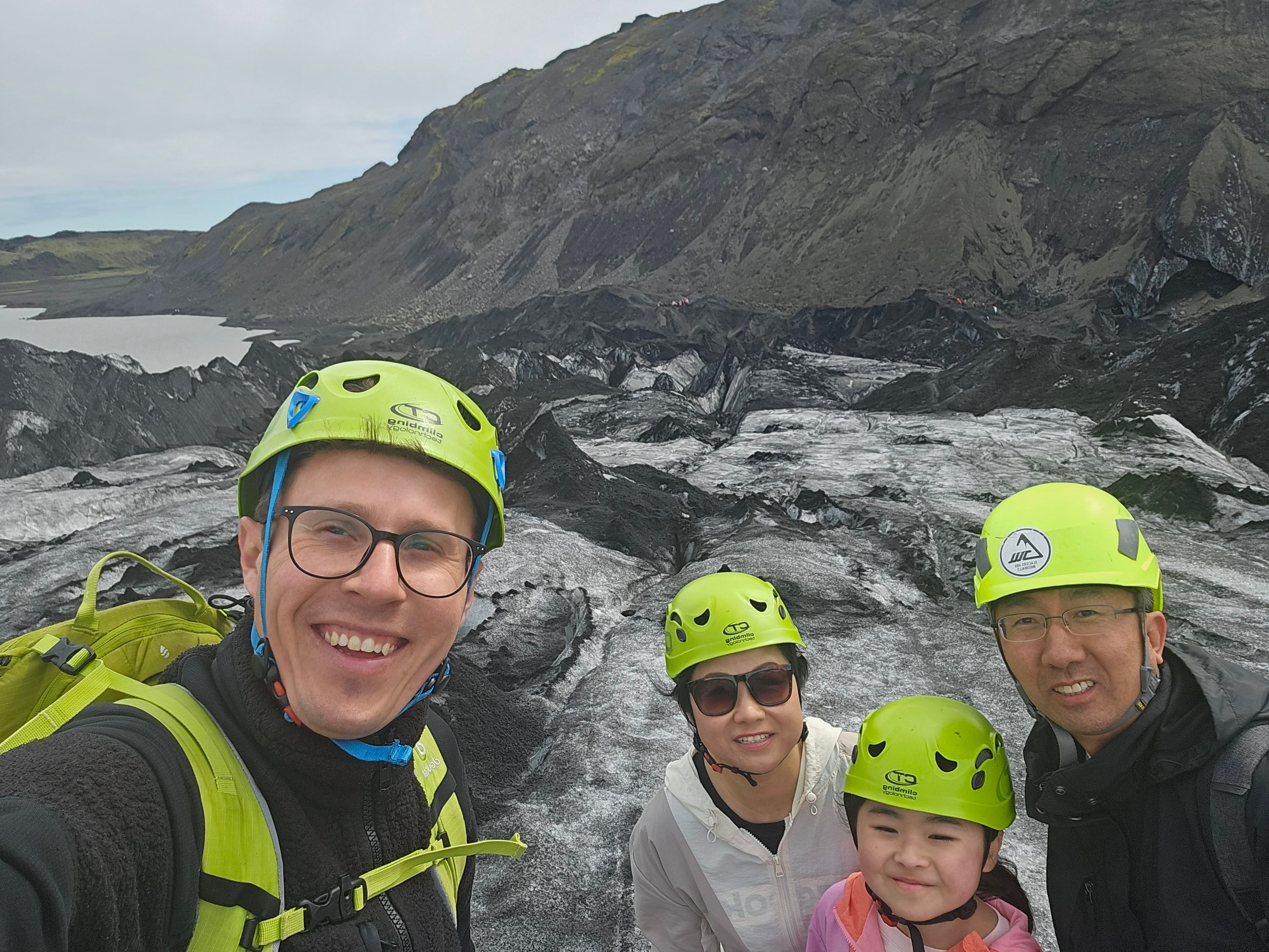Private South Coast and Glacier Hike for Families & Kids