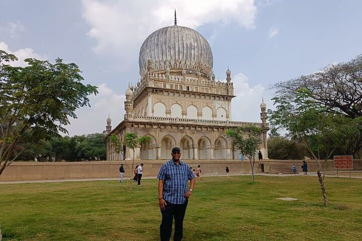 Historic Hyderabad: Golconda Fort and Qutubshahi Tombs