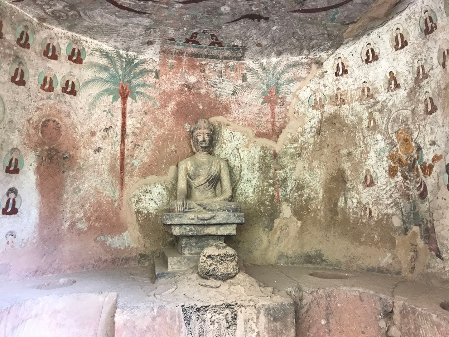 Private Day Tour to Bingling Temple Caves from Lanzhou