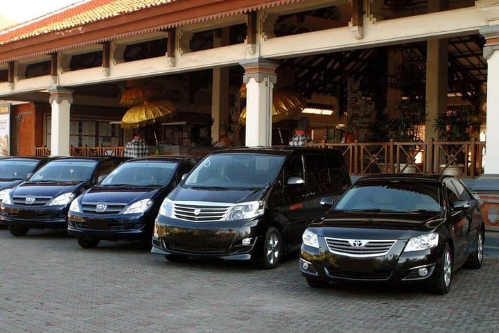 Departure Private Transfer: Jakarta City to Jakarta Airport CGK