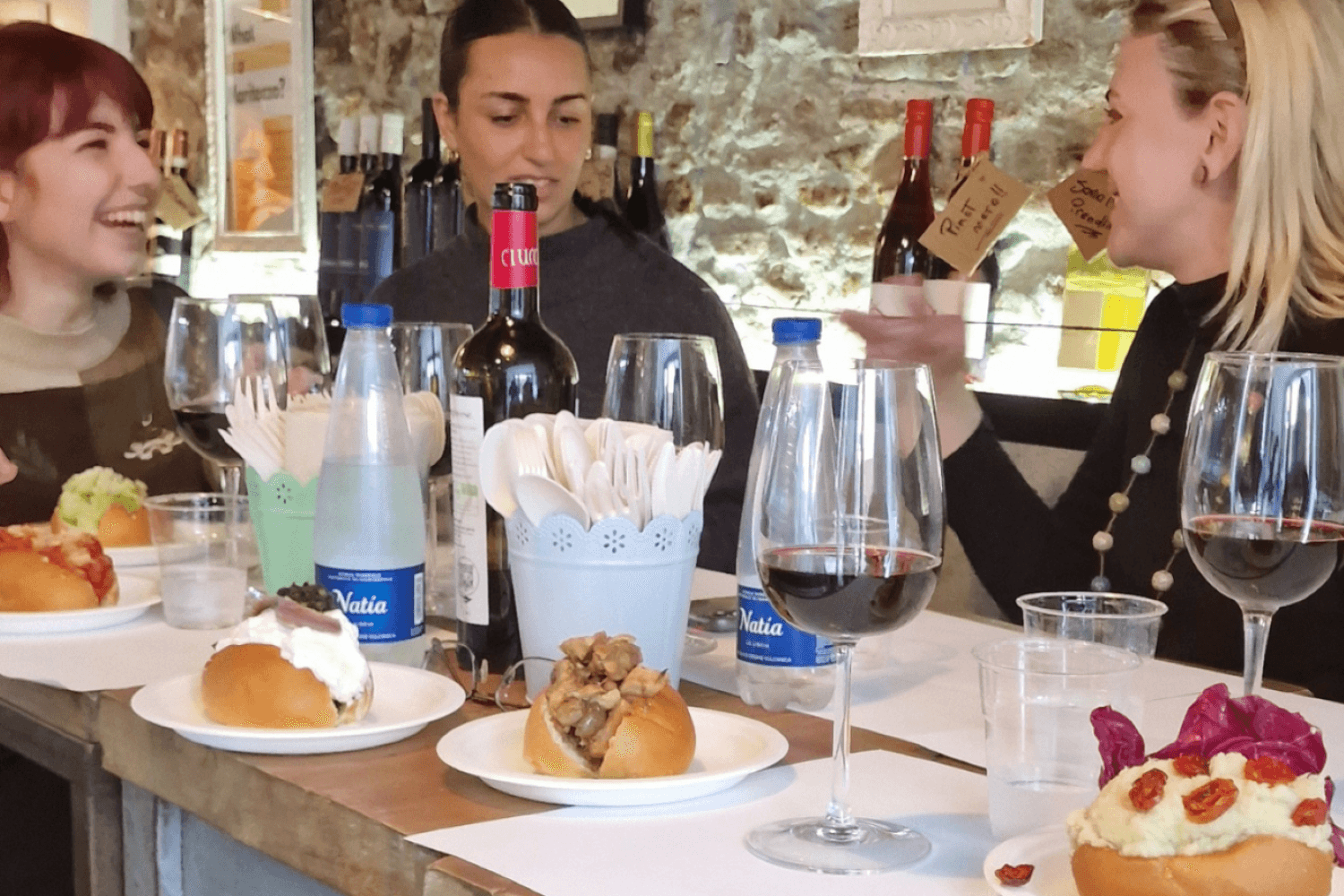 Maritozzi & Roman Morning Break Tour in Trastevere