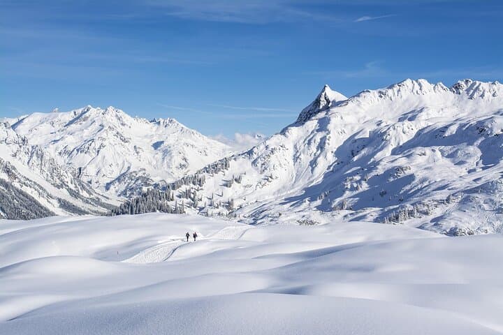 Private direct transfer from Zurich to Gstaad, Swizz Alps
