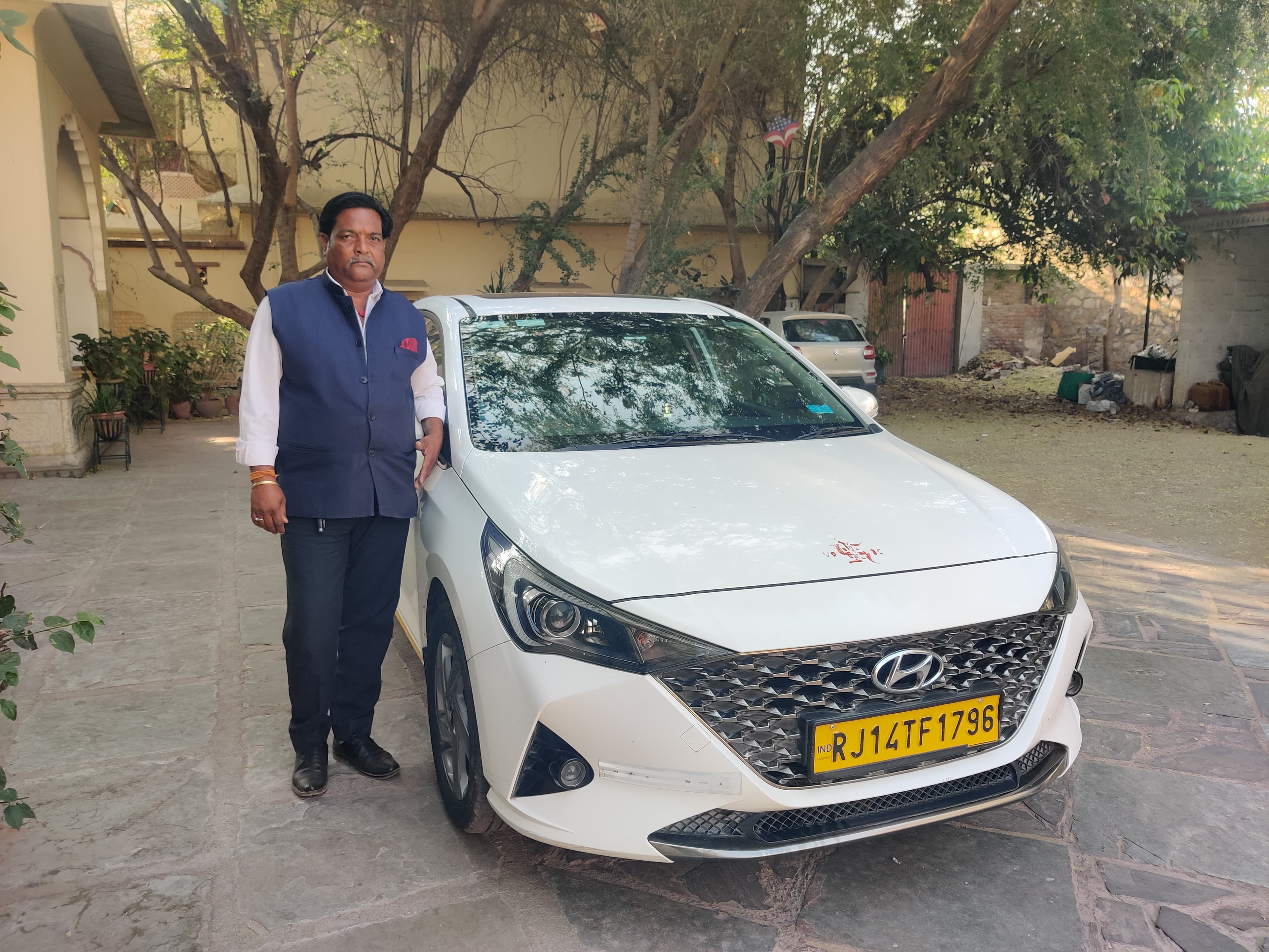 Private One-Way Transfer Between Jaipur, Delhi and Agra 