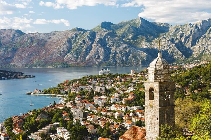 Montenegro & Bosnia Day Trip from Dubrovnik: 2 Countries in 1 Day