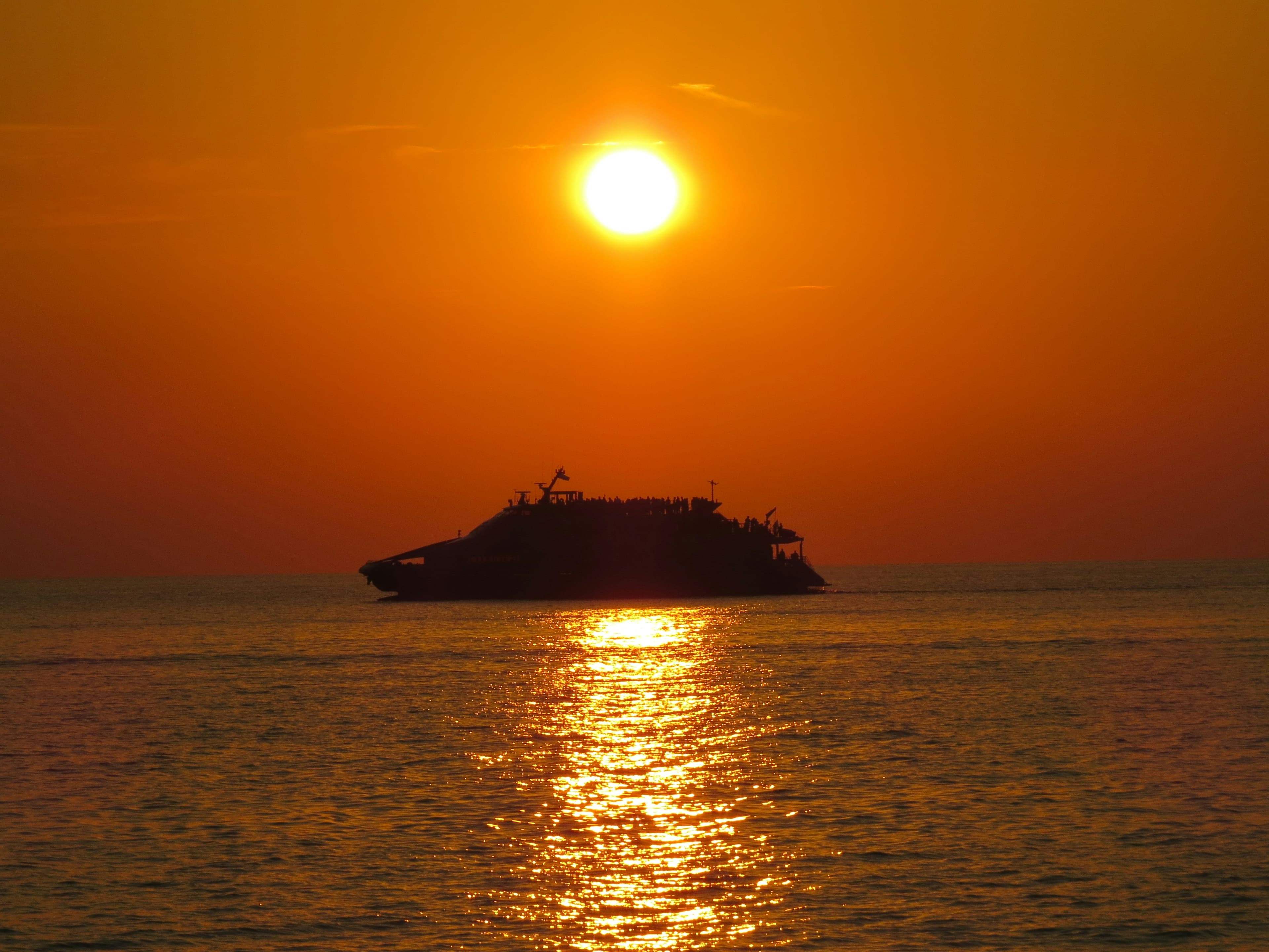 Pisa & Tuscany Sunset Boat Experience 