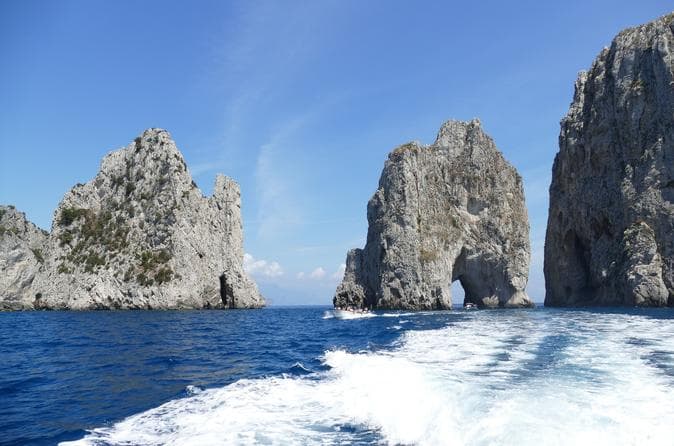 Capri Private Boat & Guided Island Tour – No-Stress Full-Day Experience from Naples or Sorrento