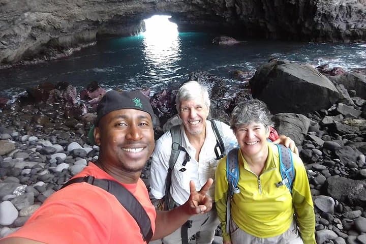 Hiking to Gruta de Águas Belas – Scenic Cave Adventure