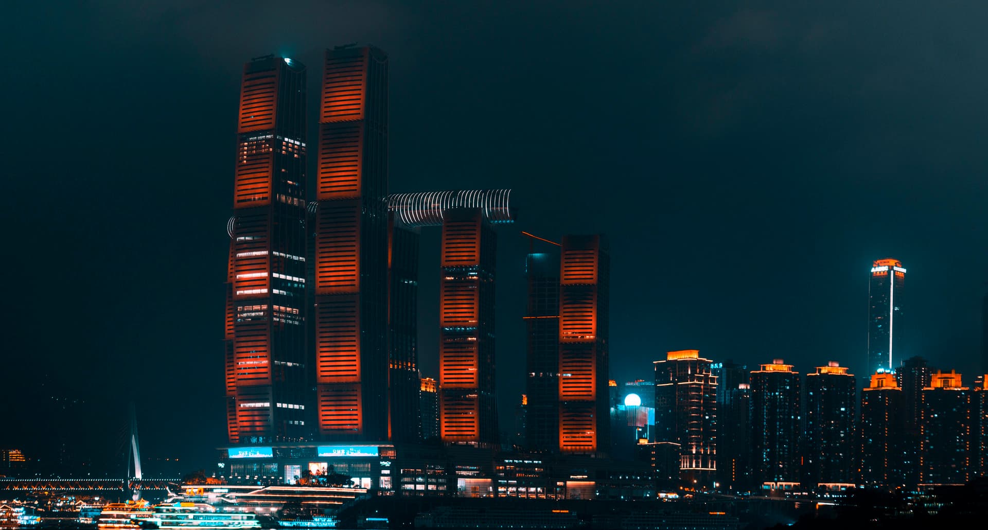 Six Landmarks in Chongqing: Iconic Designs and Photo Spots 