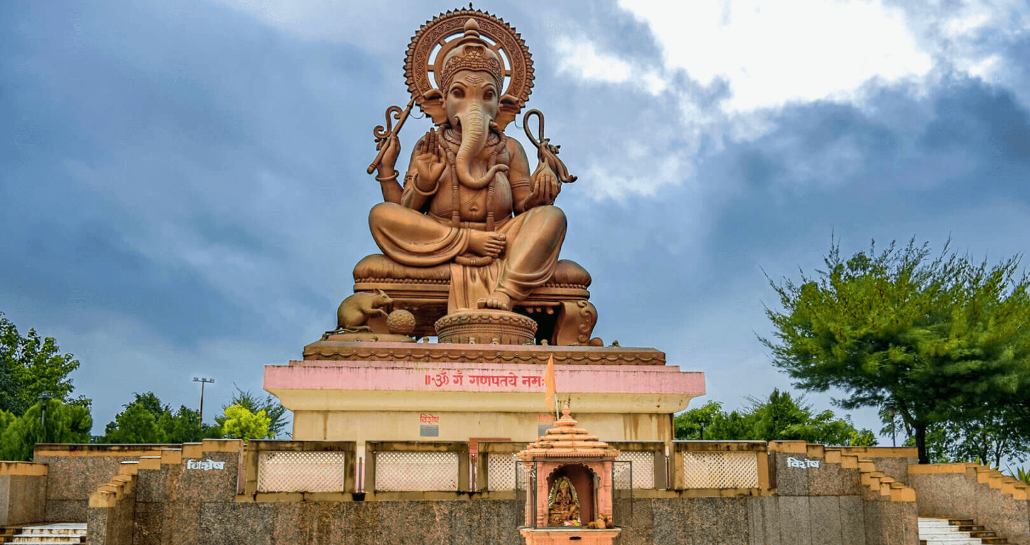 Beyond the Tourist Trail: Pune Full-Day Tour