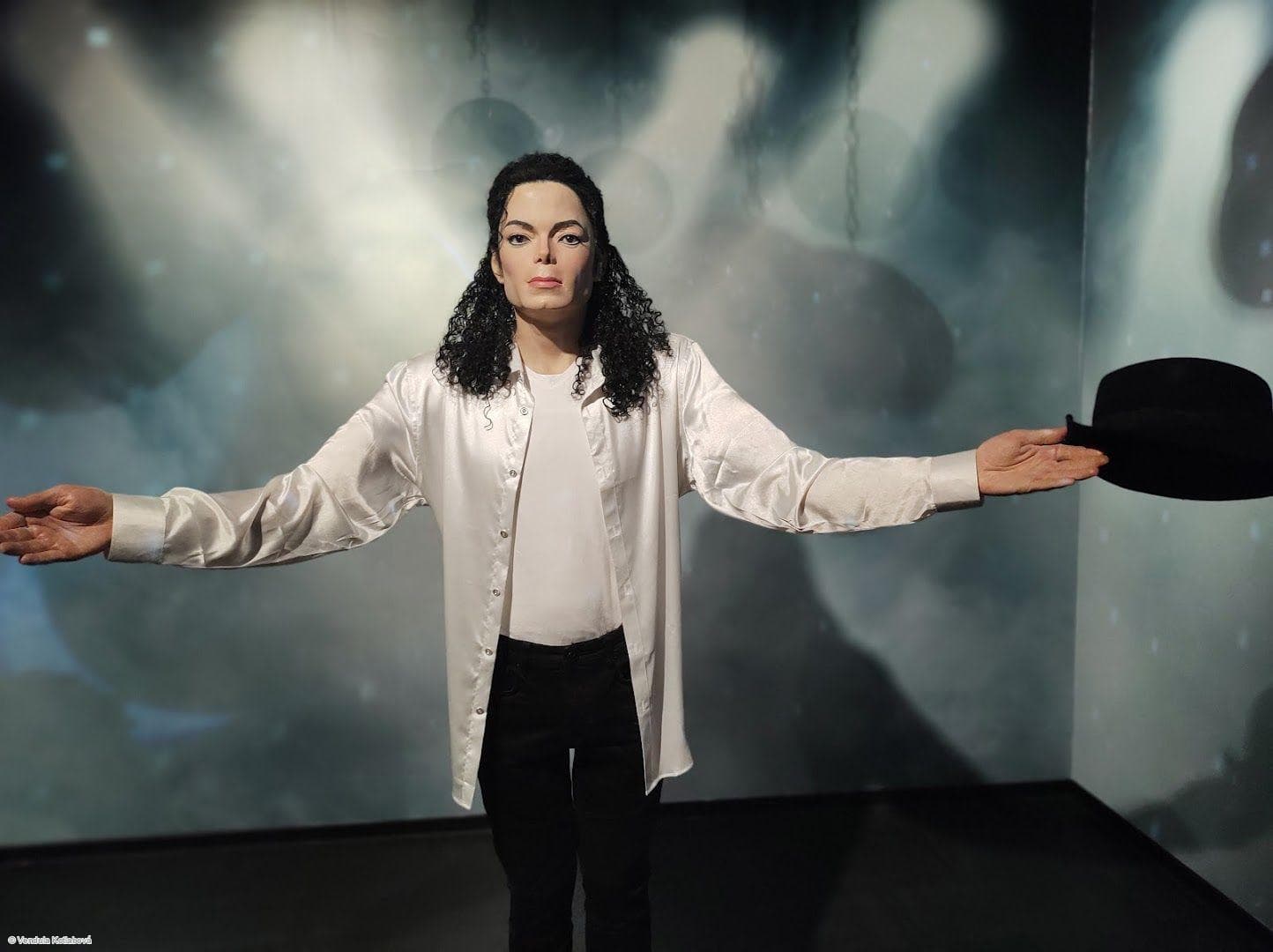 Prague: From Madame Tussauds to Castle In-App Audio Tour