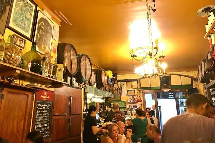 Barcelona Tapas Tour – Authentic Local Tapas & Wine Tasting