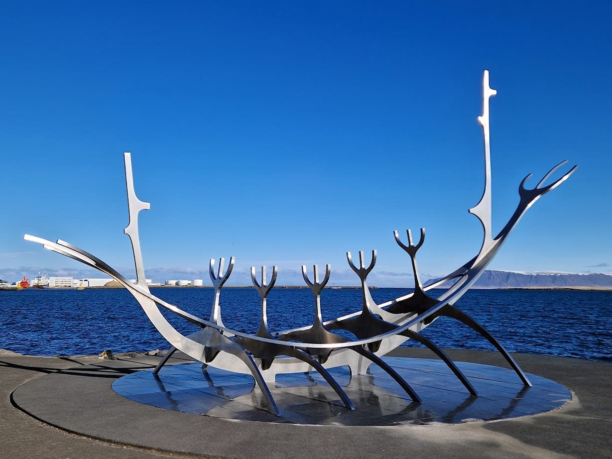 8 Days Guided Iceland Circle & Northern Lights