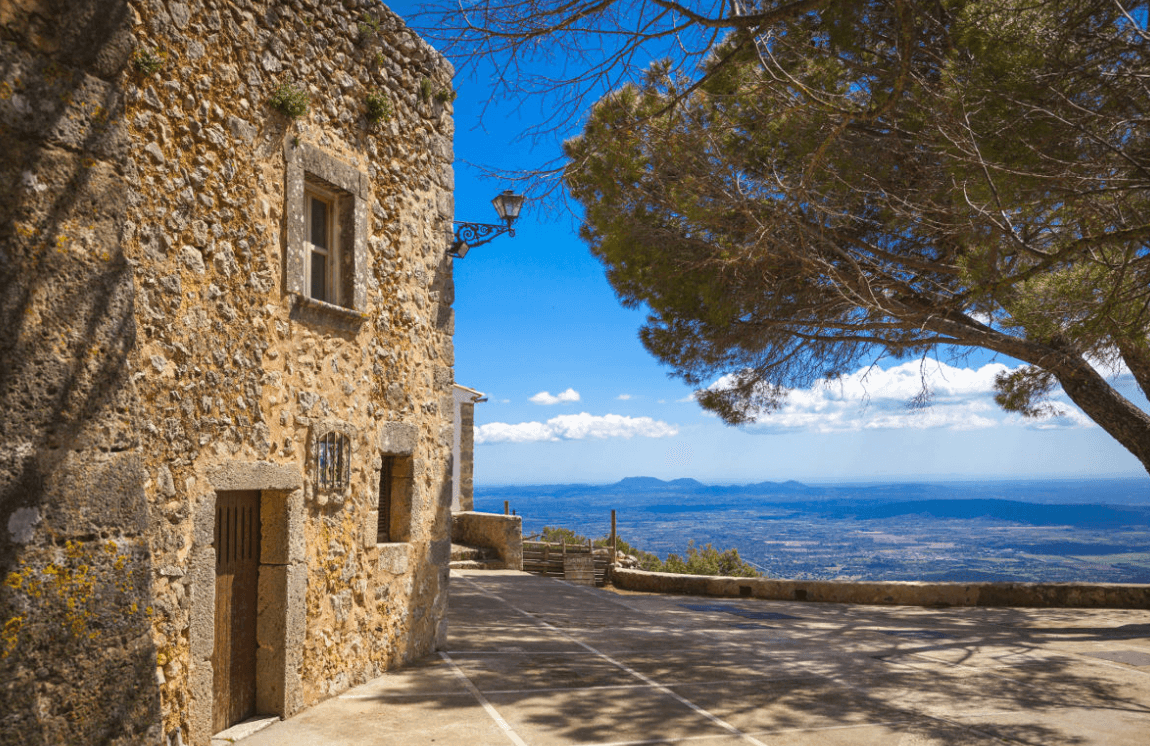 BLUE PEAKS - Private Hike - Alaró Castle (level medium)