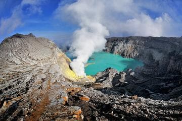 Private Ijen Crater Trekking Tour start from Banyuwangi 