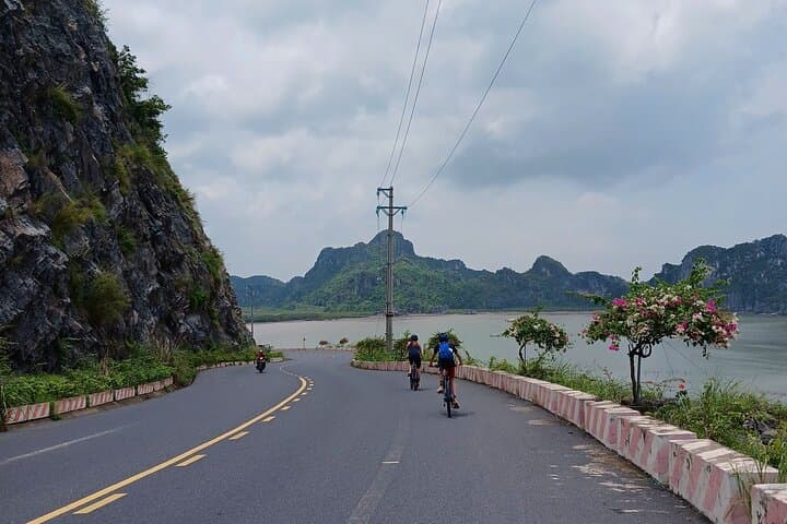 Easy Rider Cat Ba - National Park & Caving