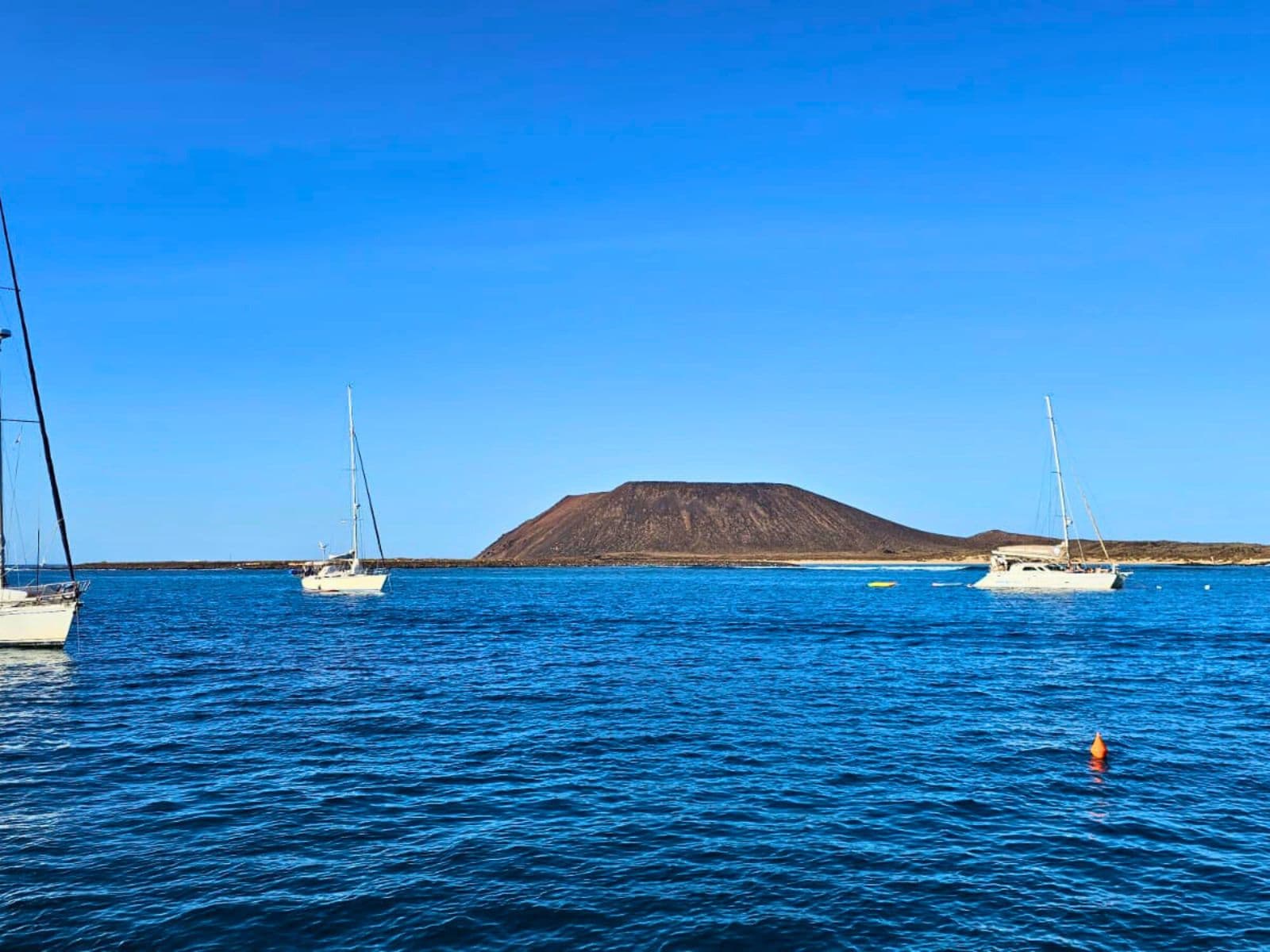 Playa Blanca Gourmet Experience: Luxury Private Yacht Tour with Gourmet BBQ along the coast of Playa Blanca