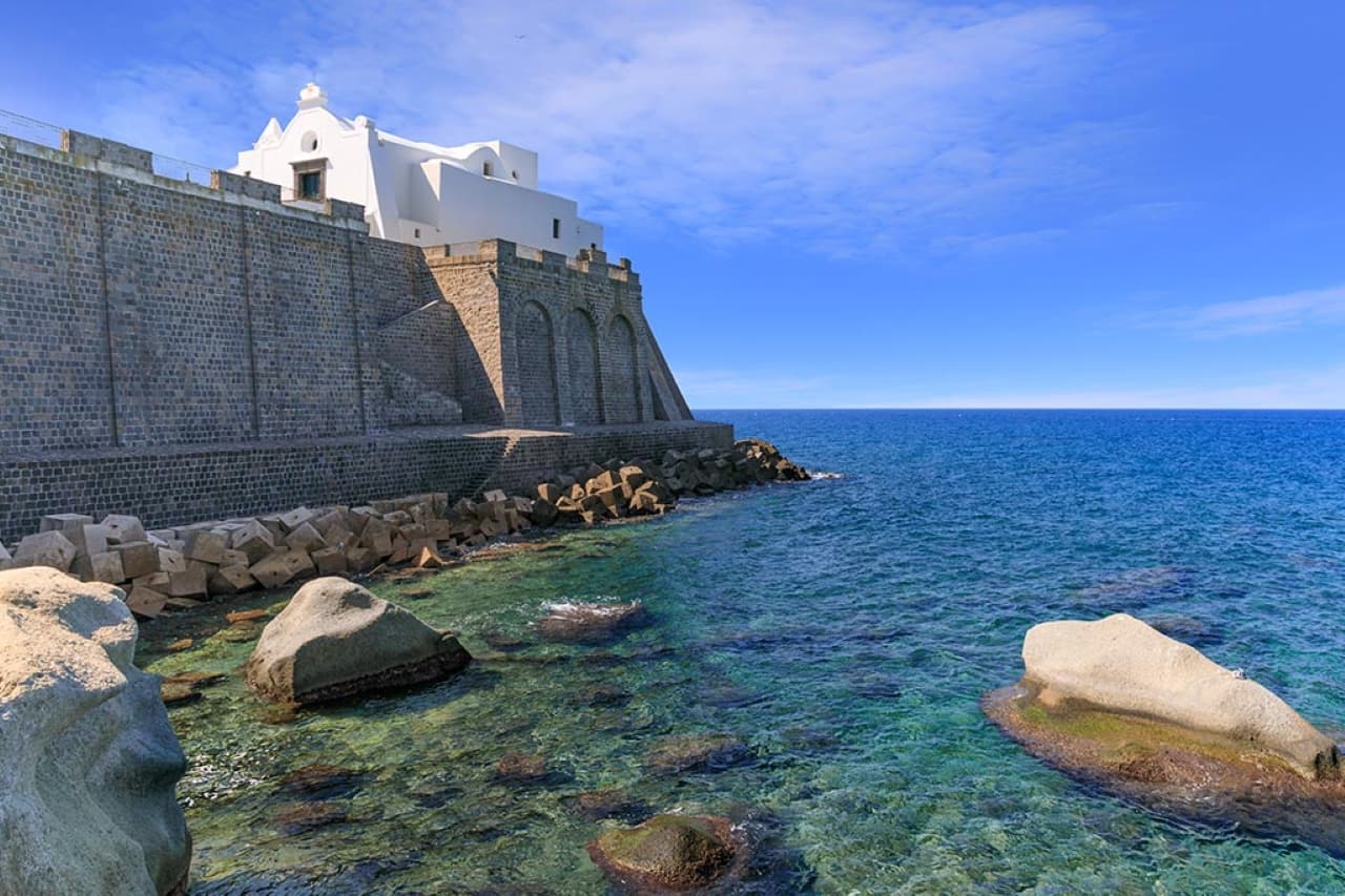 From Naples: Hydrofoil+Transfer to the picturesque Forio