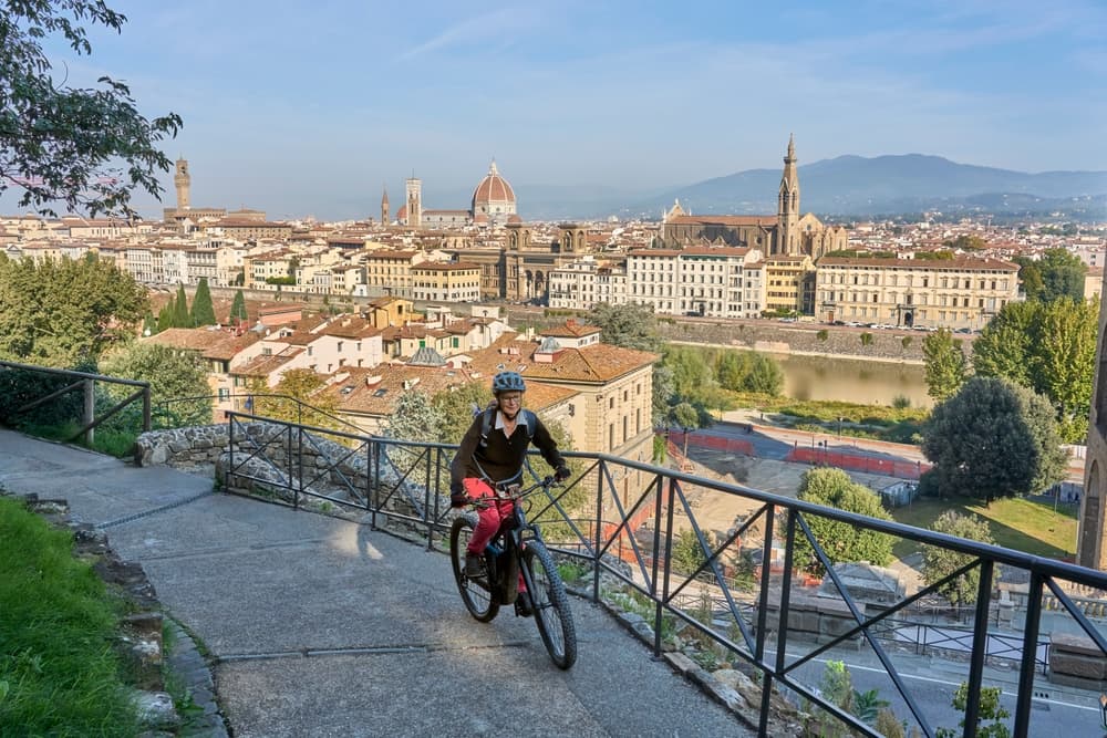 Small Group Guided Tour of Florence and Piazzale Michelangelo by E-bike with Surprise Tasting