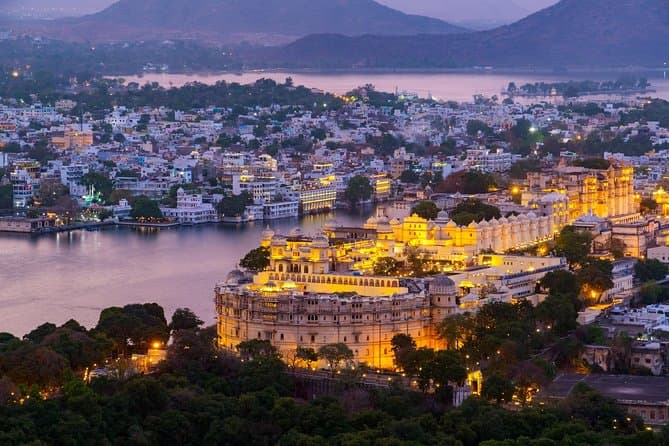 Udaipur Night Wonders: A Guided Night Walking Tour