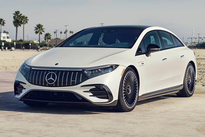 Jeddah Airport Transfers: King Abdulaziz Airport JED to Jeddah in Luxury Car