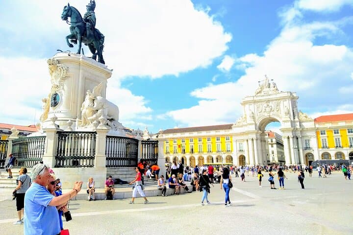 Transfers from Lisbon airport and to Lisbon Airport