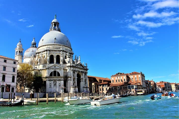Venice: St. Mark's Basilica, Doge's Palace & Gondola Tour