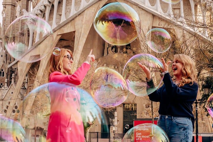 Timeless Barcelona: Your Personal Photoshoot