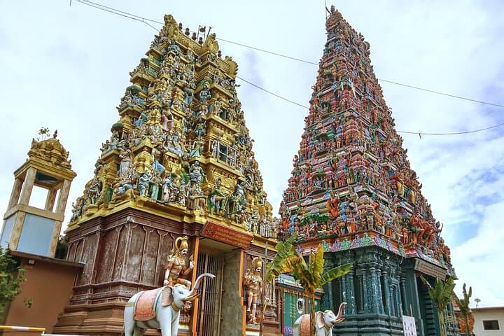 Full day Colombo City Tour - Private Air Condition Car and Driver