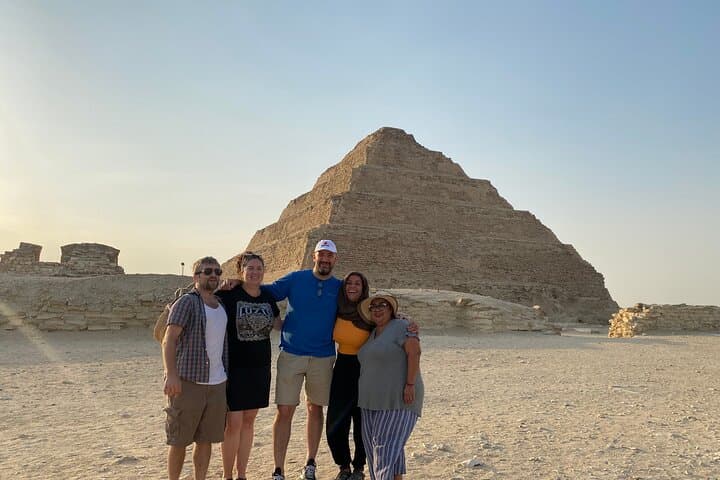Saqqara Pyramids & Dahshur Pyramids and Memphis Tour With Lunch 