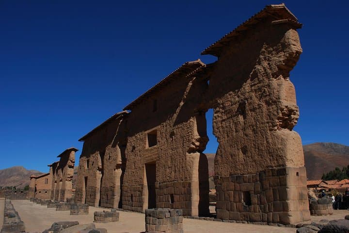 One-Way Scenic Touristic Bus to Puno from Cusco with Lunch