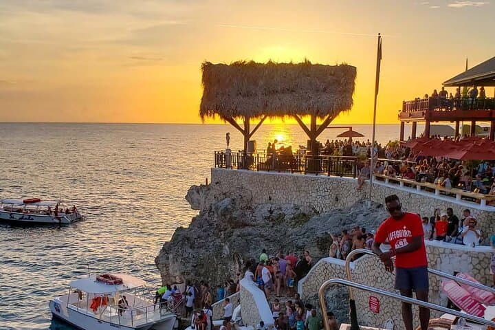 Ricks Cafe with 7 Mile Beach Private Tour from Montego 