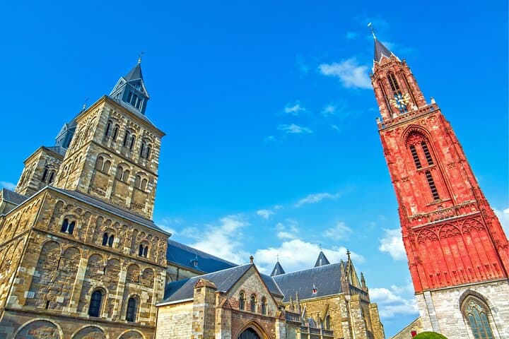 Maastricht Scavenger Hunt and Highlights Self Guided Audio Tour