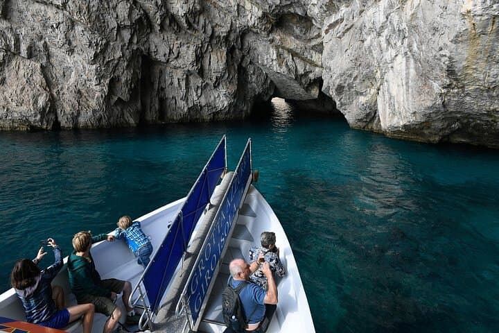Full-Day Guided Boat Tour to Capri Island from Sorrento