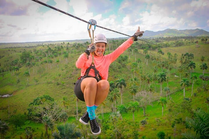 Punta Cana Zipline - 8 lines and a suspenseful hanging bridge