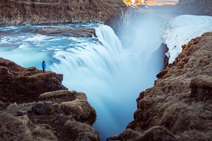 Golden Circle and Waterfalls, with Friðheimar Farm and Kerið in small group