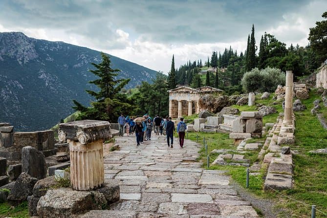Delphi Day Trip