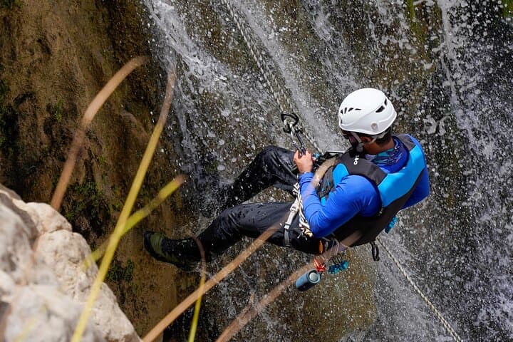 Full Day Private Wadi Tiwi Mibam Adventure