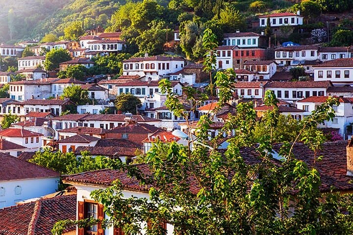 Private Ephesus and Sirince Village Tour from Kusadasi Port/Lunch