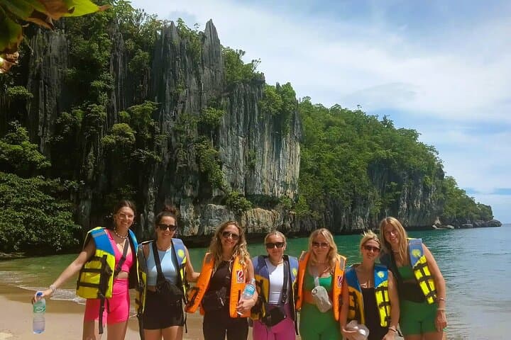 Underground River Tour w/ Private Van, El Nido to Puerto Princesa