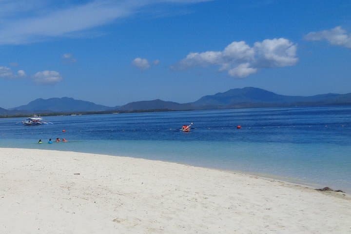 Private Puerto Princesa Palawan Honda bay 3 islands excursion