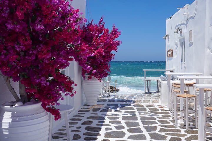 Small Group Mykonos Walk with Cruise terminal pick up