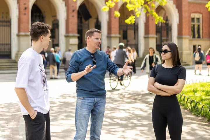 Ghetto and World War II Walking Tour