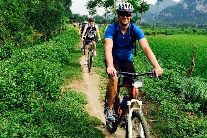 Full day Ha Noi to Tam Coc 50 km cycling