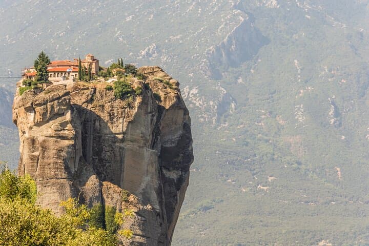  Meteora Full-Day Private Tour of Monasteries Scenic Landscapes