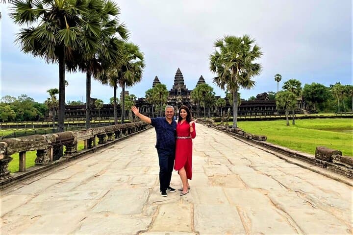 Siem Reap 2 Days Private Tour Angkor Wat and Floating Village