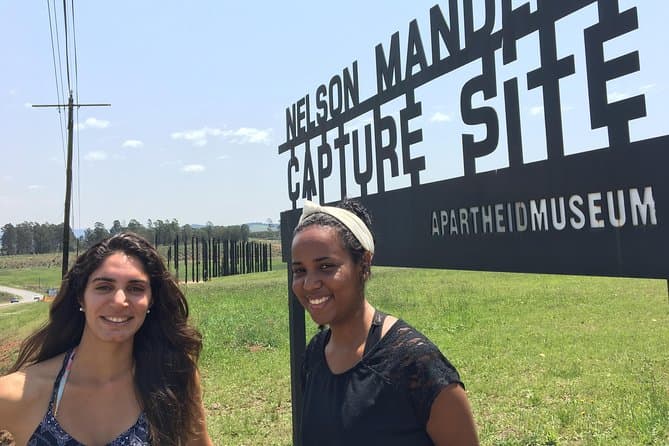 Drakensberg Giants Castle Cave Art And  Nelson Mandela Capture Site