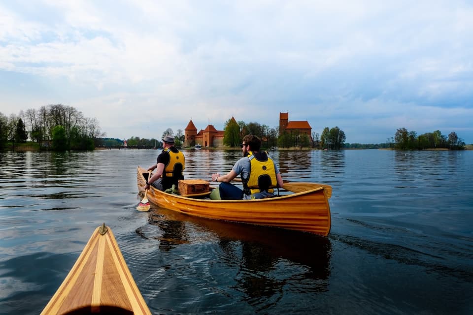 CASTLE ISLAND - Premium guided canoe tour at Trakai Historical Park