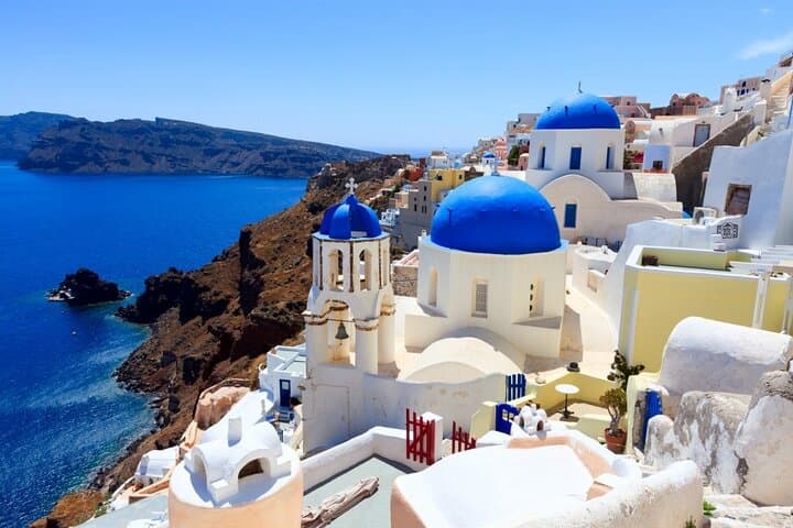 Santorini: Must-See & Winery Visit Private Tour