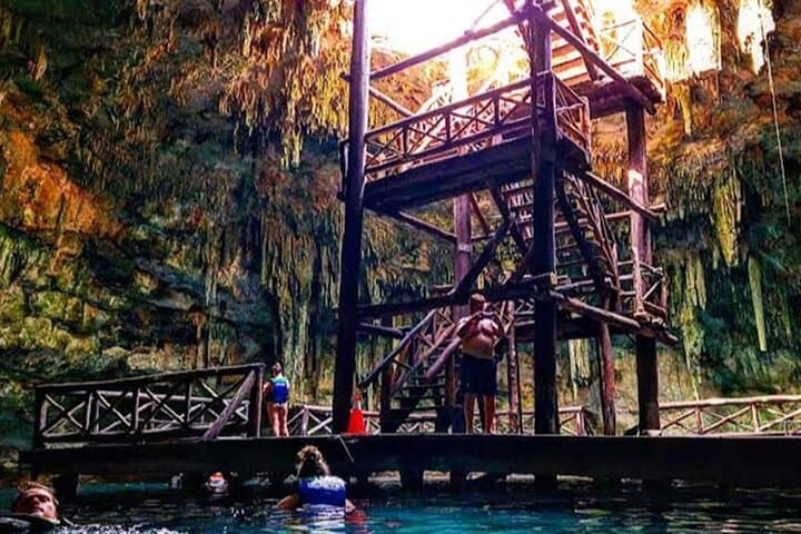 Adventure 4 cenotes