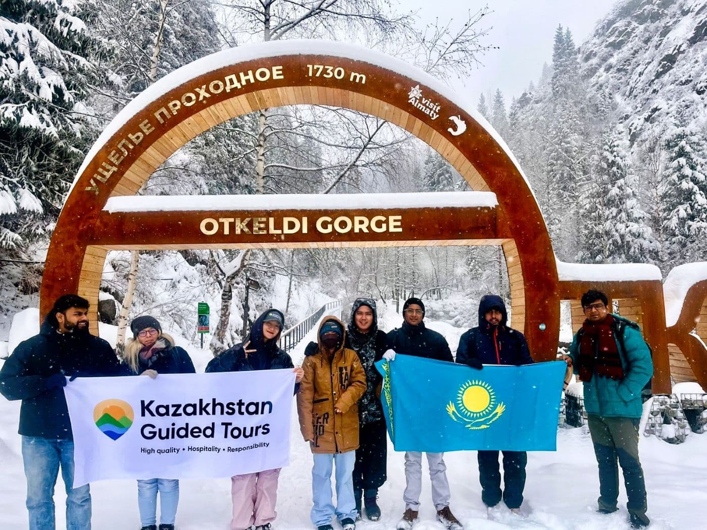 Alma-Arasan & Ayusai mountain gorges with hot springs tour